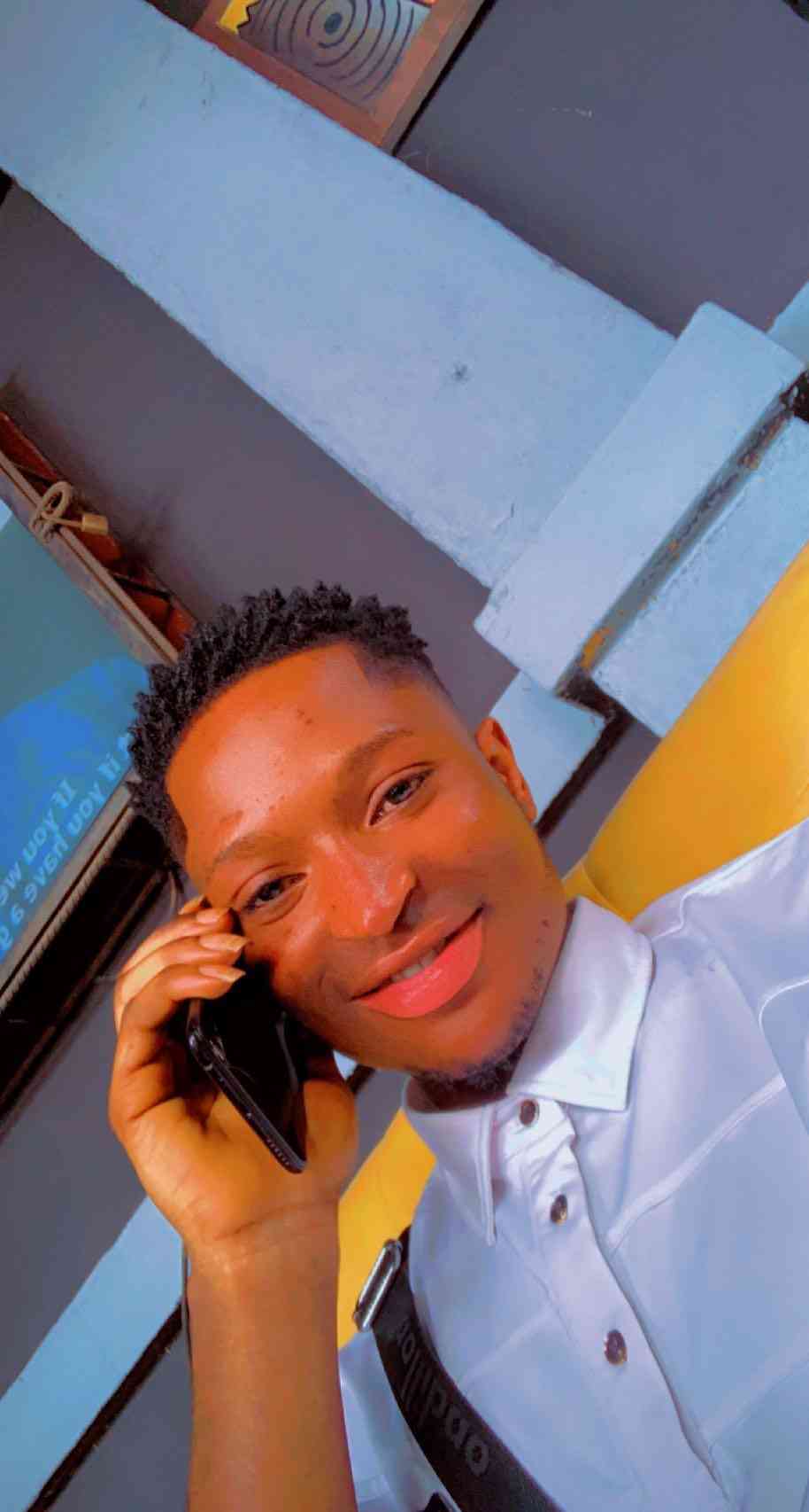 Aza man🥰 | MirrorLog