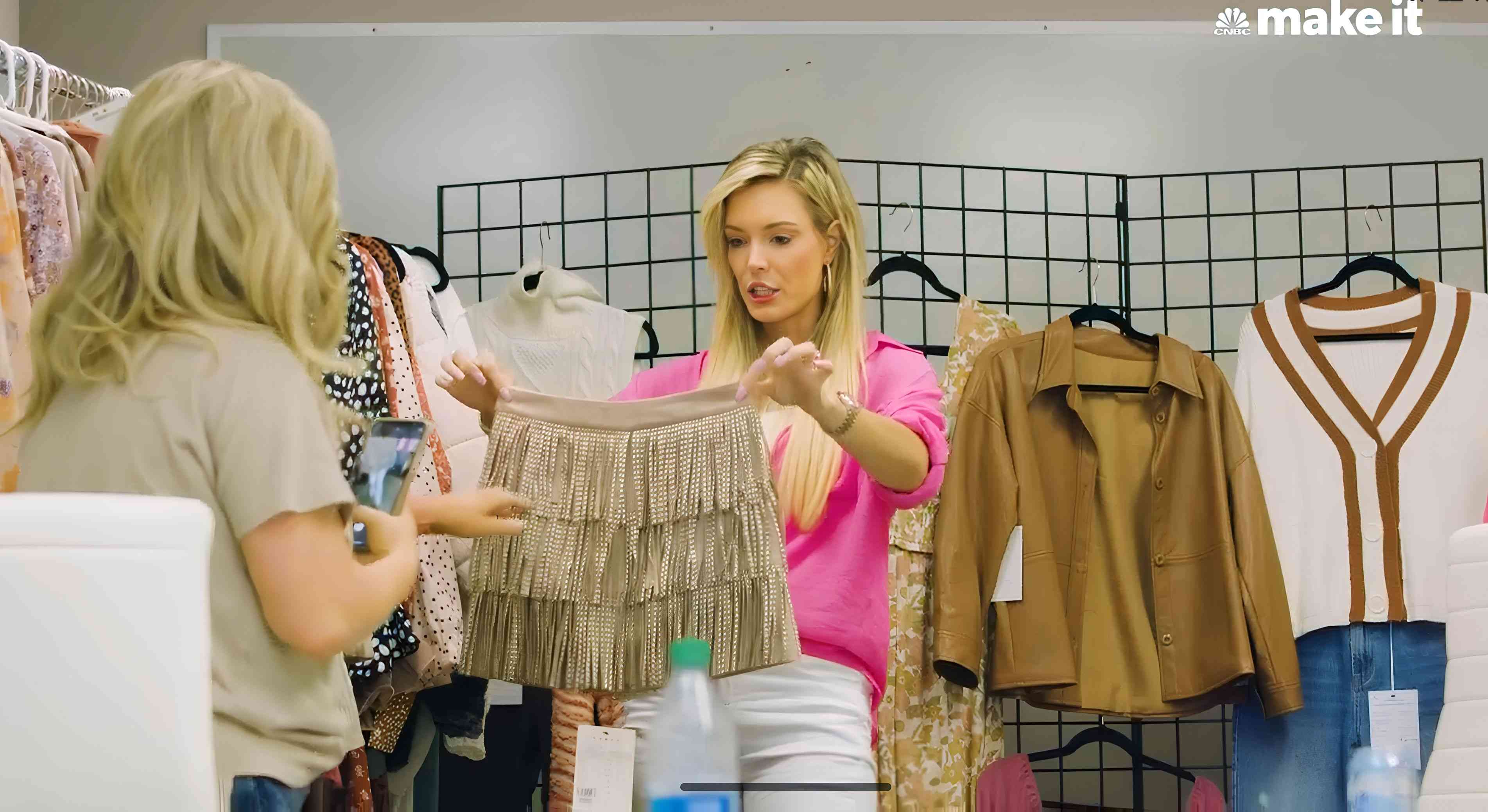 I left my $35K job to focus on my side hustle, which now generates $141 million annually. | MirrorLog