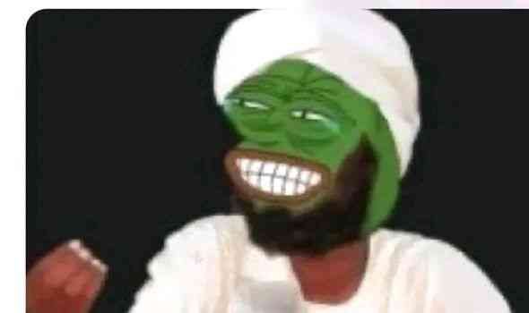 At 25 years of age you're looking for Christmas Clothes instead of Wedding gowns,Aunty Ode😂 | MirrorLog