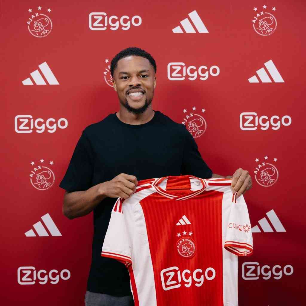Akpom joins Ajax from Middles | MirrorLog