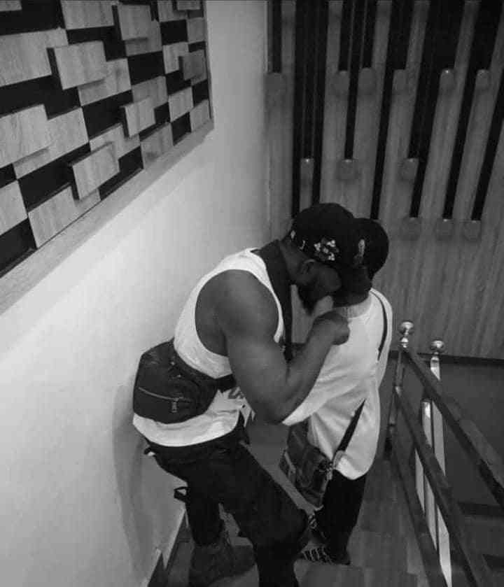 Bouncer : Afar Idan That Girl Wey You Carry For Club Last Night Get Infection Ooo 🙄 | MirrorLog
