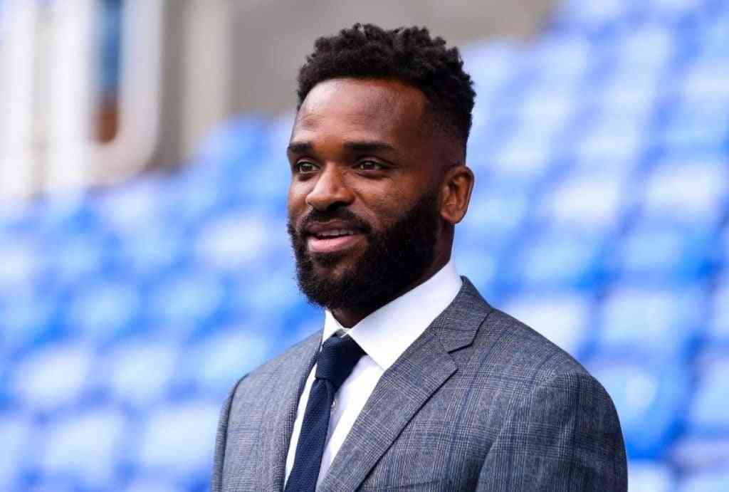 Darren Bent begs Man Utd star to leave club | MirrorLog