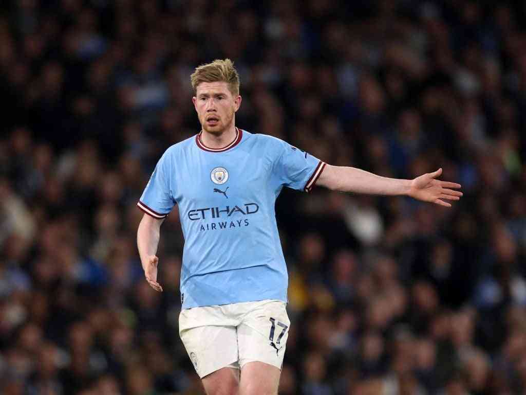 De Bruyne rates Man Utd midfielder as EPL’s best | MirrorLog
