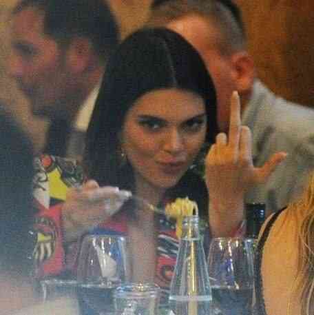 #Bahd #girl #lifestyle | MirrorLog