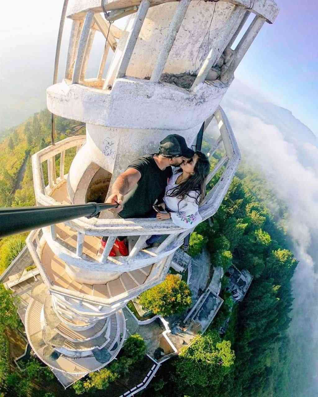 I want to be the person who always lifts you up, never letting you down. I want to pamper you with love, making you smile every day. 💕😘🙈 | MirrorLog