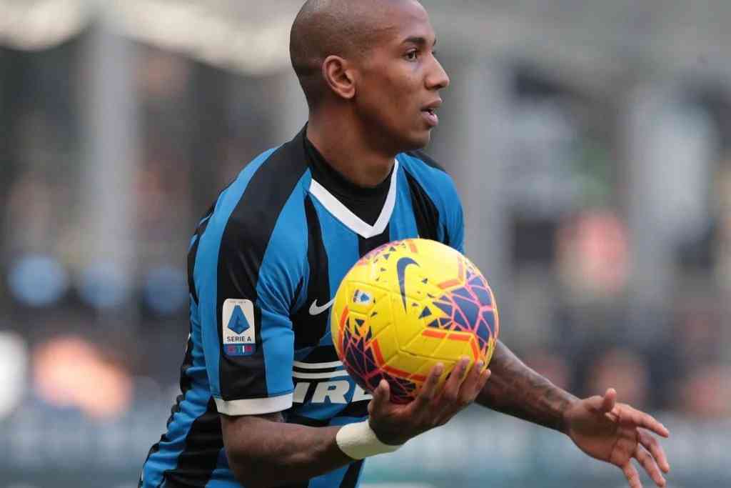 Ashley Young’s new club revealed | MirrorLog