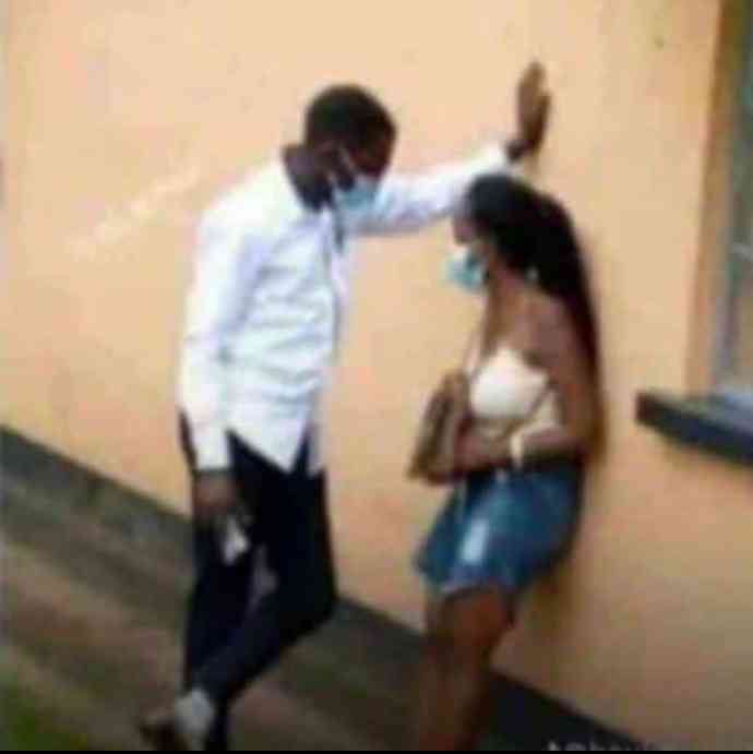 Are you a school bus? Because I can see my kids in you. 🥰☺️ | MirrorLog