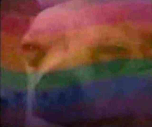 As a man, why you go dey touch your fellow guy? 🧐 | MirrorLog