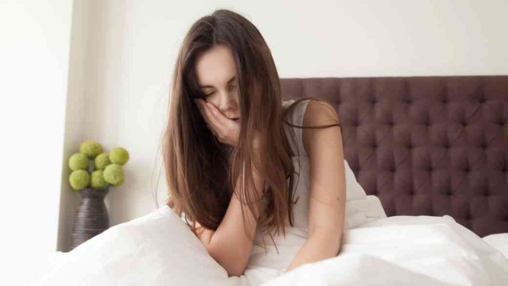 Are you aware of a condition called "hypersomnia" where a person can sleep for 12 to 15 hours but still wake up feeling tired. | MirrorLog