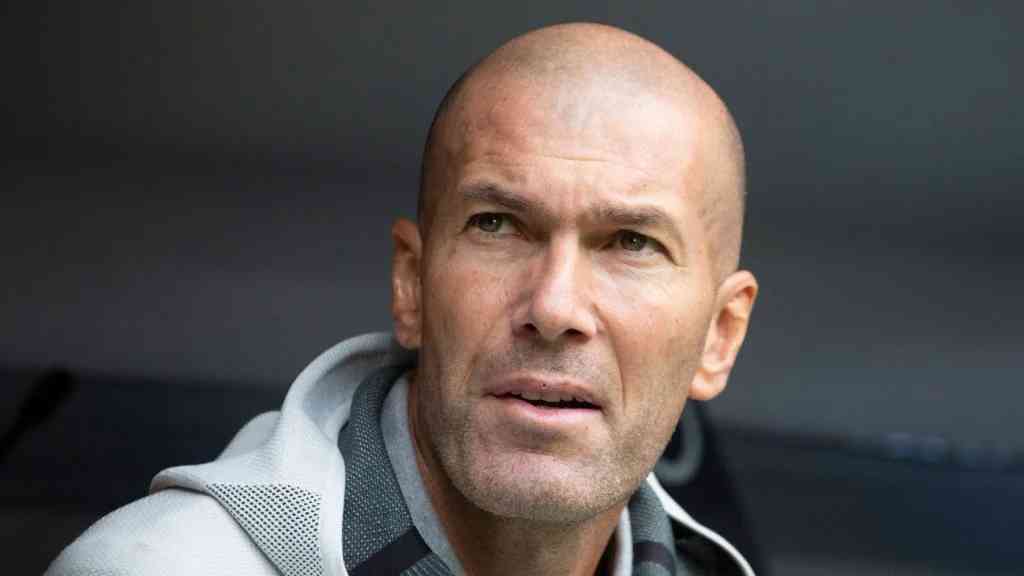 Zinedine zidane tells the public what he thinks about Messi | MirrorLog