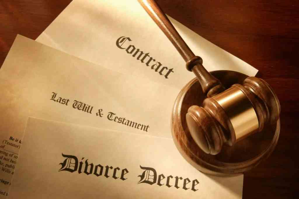 A policewoman has called court to divorce her and her husband | MirrorLog