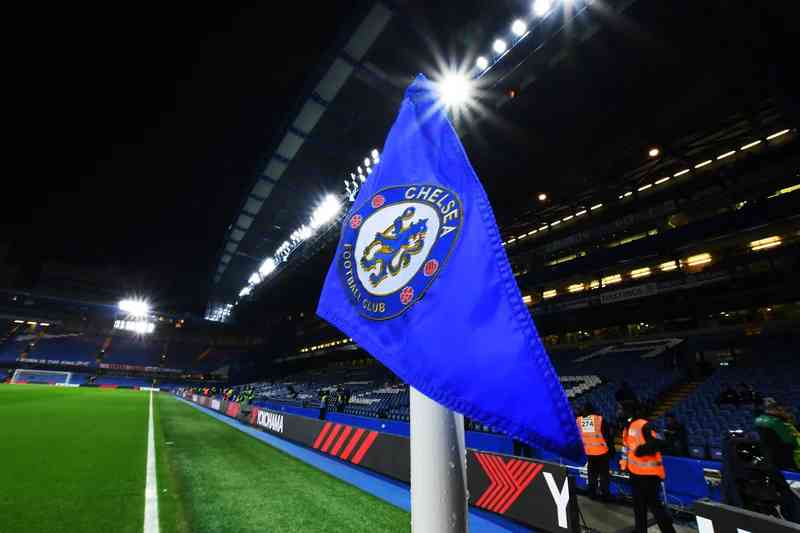 Chelsea identify player to sign after Olise snub | MirrorLog