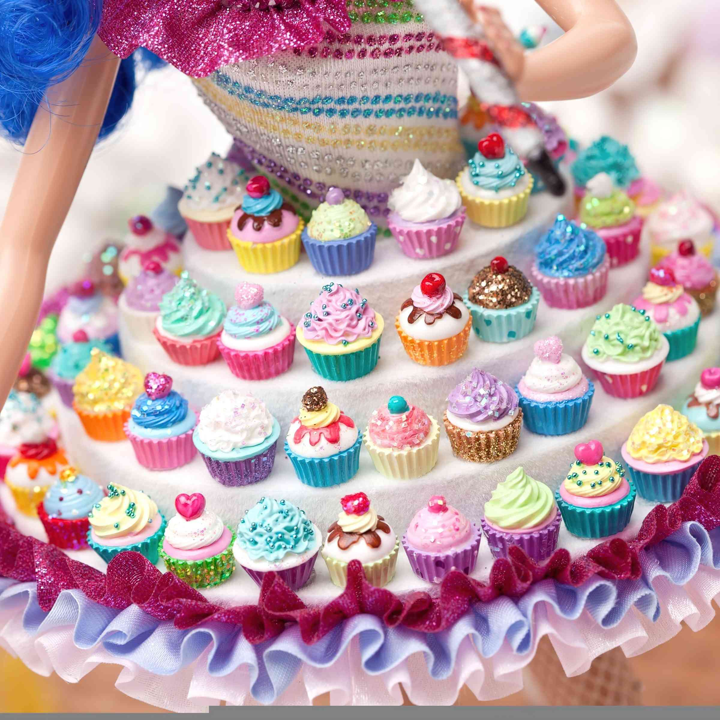 Cupcake wallpaper Please like and follow and I'll do same🙏 | MirrorLog